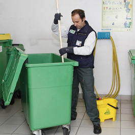 nettoyage des poubelles